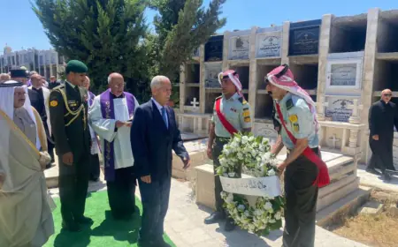 مندوبا عن الملك وولي العهد..العيسوي يشارك في تشييع جثمان صالح رجائي المعشر