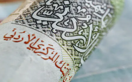 البنك المركزي : السيولة المحلية ترتفع بمقدار مليار دينار