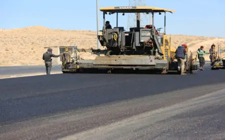 الأشغال : العمل في مشروع صيانة وتحسين الطريق الصحراوي قريبا