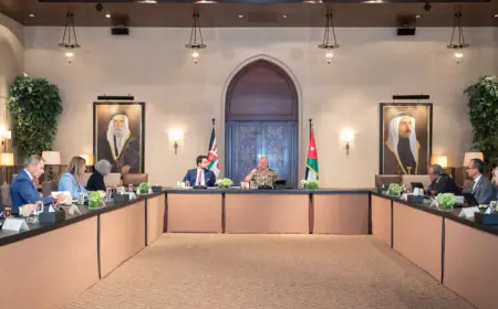 الملك يحذر من خطورة تطورات الأوضاع بالضفة الغربية