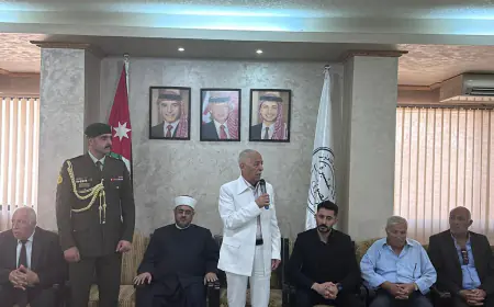 مندوبا عن الملك وولي العهد.. العيسوي يقدم واجب لعشيرتي الطويقات وحتر