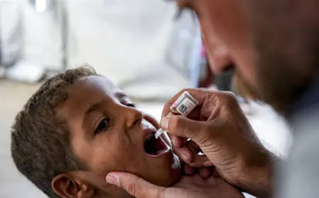 وصول 350 ألف جرعة إضافية من مطاعيم شلل الأطفال إلى غزة
