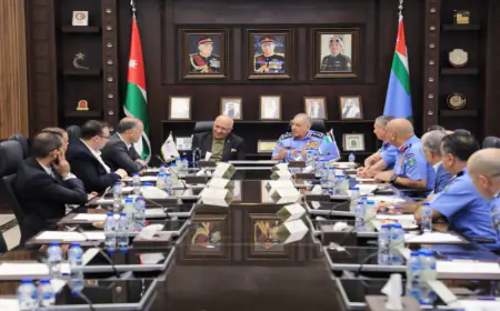 مدير الأمن العام ورئيس هيئة الانتخاب يؤكدان إنفاذ القانون ومواجهة الجرائم والمخالفات الانتخابية