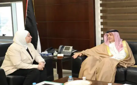 وزيرة النقل تبحث مع السفير البحريني  أوجه التعاون بين البلدين