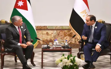 الملك والسيسي يؤكدان ضرورة التوصل لوقف فوري ودائم لإطلاق النار في غزة
