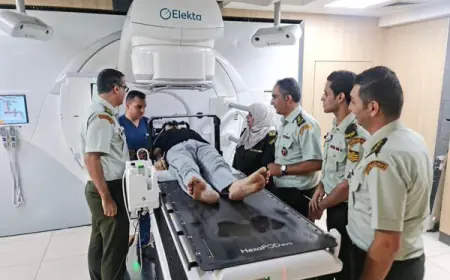 علاج أول حالة باستخدام تقنية الجراحة الشعاعية في مركز الأورام العسكري