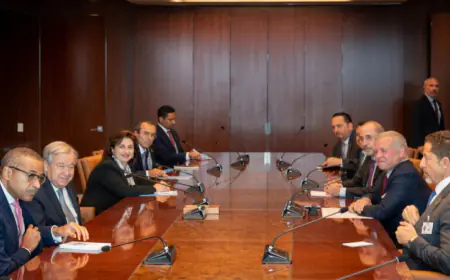 الملك يحذر من عواقب التصعيد الخطير في المنطقة