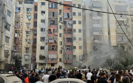 حزب الله ينعى 15 عنصرا بينهم قياديان قتلوا في الغارة الإسرائيلية قرب بيروت