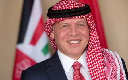 الملك يهنئ خادم الحرمين الشريفين باليوم الوطني لبلاده