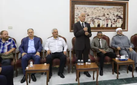 مندوبا عن الملك وولي العهد.. العيسوي يعزي عشيرة الحياصات