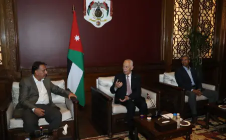 العيسوي يلتقي وفدا من أبناء عشيرة القرارعة