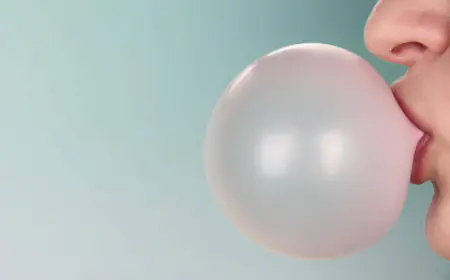 دراسة صادمة ضرورة (مضغ العلكة) بعد العملية القيصرية