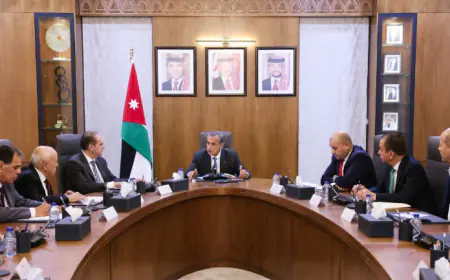 مجلس الوزراء يعقد أولى جلساته في الكرك