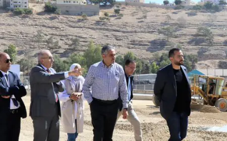 وزير الأشغال  يتابع الأعمال النهائية لتقاطع جسر المسلخ