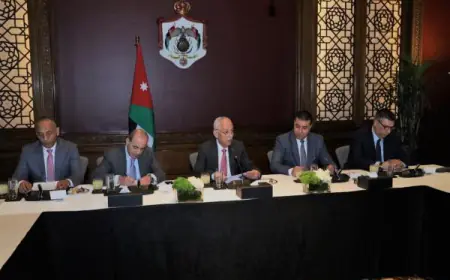 تنفيذا للتوجيهات الملكية.. العيسوي يلتقي وجهاء وممثلين عن أبناء وبنات المحافظة