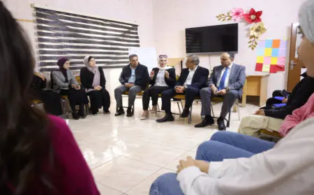 رئيس الوزراء يؤكد دعم الحكومة للأفكار الريادية والمبادرات النوعية في المحافظات