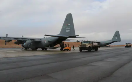 القوات المسلحة تنفذ إنزالاً جوياً جديداً لمساعدات إنسانية شمال قطاع غزة (صور)