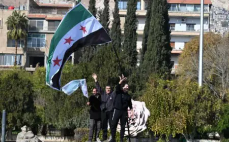 الحكومة الانتقالية السورية تتسلم مقاليد السلطة.. رسميا