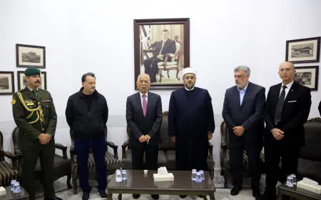 مندوبا عن الملك وولي العهد.. العيسوي يعزي عشائر المحاميد والطراونة والضمور والفاعوري وأبو هنطش