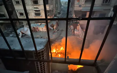 الاحتلال الاسرائيلي يحرق  مستشفى كمال عدوان في بيت لاهيا ويختطف الأطباء والمرضى