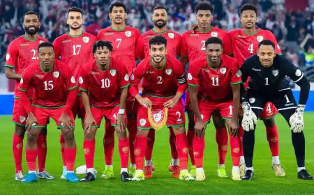 بعشرة لاعبين.. عُمان إلى نهائي خليجي26