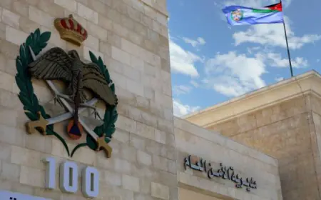 العثور على جثتي طفلين ألقاهما والدهما في سيل الزرقاء