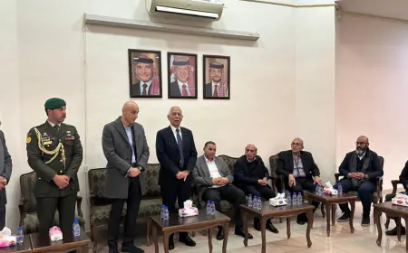 مندوبا عن الملك وولي العهد.. العيسوي يعزي عشيرة الربابعة