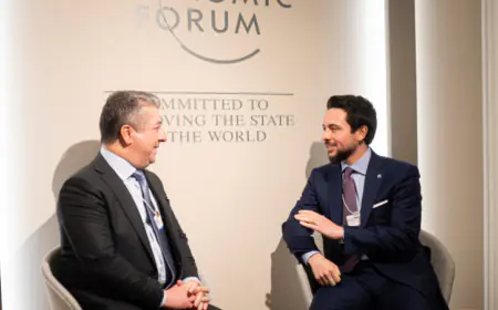 ولي العهد يلتقي في دافوس رئيس حكومة إقليم كردستان العراق