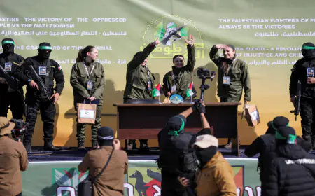 بالفيديو..  3 حافلات تقل 114 معتقلًا فلسطينيًّا مفرجًا عنهم