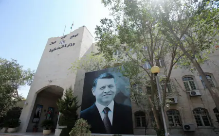 دون موافقة مسبقة .. السماح للرعايا الاجانب المقيمين في عدة دول بدخول الأردن