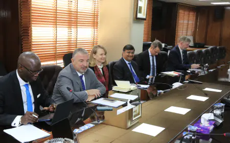 وزير المياه والري يدعو لايجاد حلول عملية لقضايا المياه المشتركة وزيادة الدعم للحصاد المائي ودعم القطاع الخاص