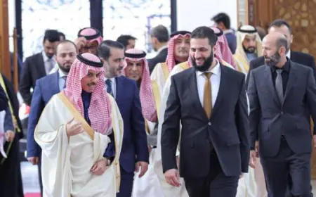 أول زيارة خارجية منذ سقوط الأسد..الشرع إلى السعودية اليوم