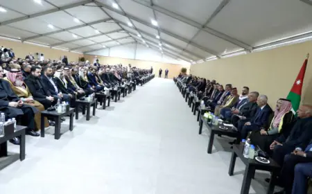 رئيس الديوان الملكي يلتقي أكثر من (1500) من وجهاء وأبناء وبنات مناطق شرق وجنوب عمان