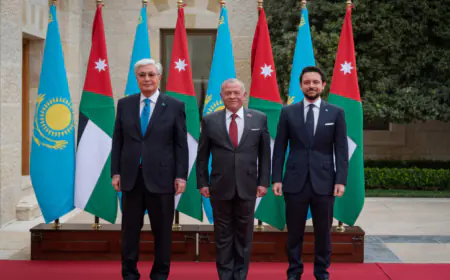 الملك ورئيس كازاخستان يبحثان العلاقات الثنائية ومستجدات المنطقة