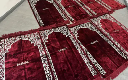 مانشستر يونايتد يفتتح مقرا للصلاة (فيديو وصور)