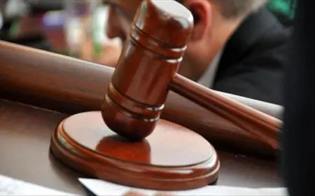 تبليغ وإمهال لجلسات المحاكمة (أسماء)