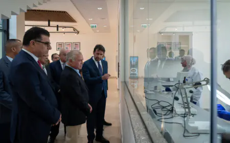 الملك يفتتح بنك البذور الوطني