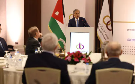 رئيس الوزراء يشيد بمبادرة البنوك لدعم الصحة والتعليم بـ90 مليون دينار