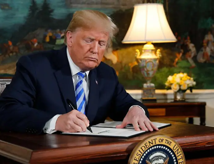 ترامب يدرس ضربة محدودة ضد إيران