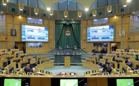 النواب يواصلون اليوم مناقشة مشروع قانون اللجنة الوطنية لشؤون المرأة