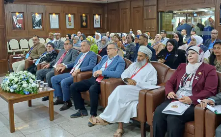 المؤتمر الدولي الأول لدائرة المكتبة الوطنية يواصل جلساته (صور)