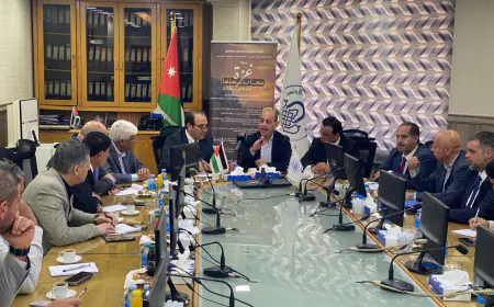 وزير الإدارة المحلية : تسريع صرف المستحقات المالية للمقاولين