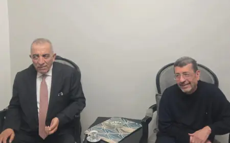 وزير الثقافة يزور الفنان ربيع شهاب ويطمئن على صحته