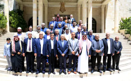 رئيس الديوان الملكي يلتقي وفدا من مخاتير منطقتي النزهة وجبل القصور