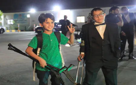 بالصور.. عودة 17 طفلا إلى قطاع غزة بعد تلقيهم العلاج في المستشفيات الأردنية