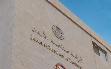 %37 من إجمالي العاملين بالقطاع الصناعي من النساء