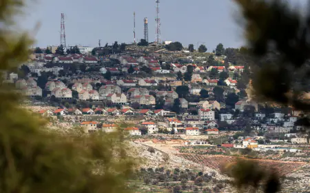 وزير إسرائيلي يميني متطرف يعلن إقامة 22 مستوطنة في الضفة