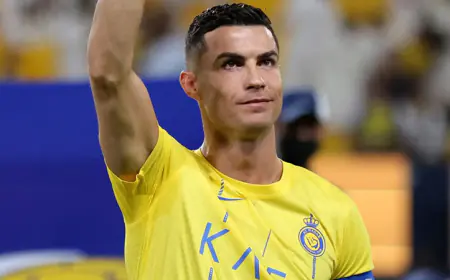 رونالدو في قلب مفاوضات صعبة  للبقاء في الدوري السعودي
