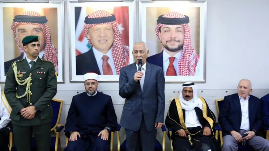 مندوباً عن الملك وولي العهد...العيسوي يعزي عشائر الشراري والعمرو والحباشنة
