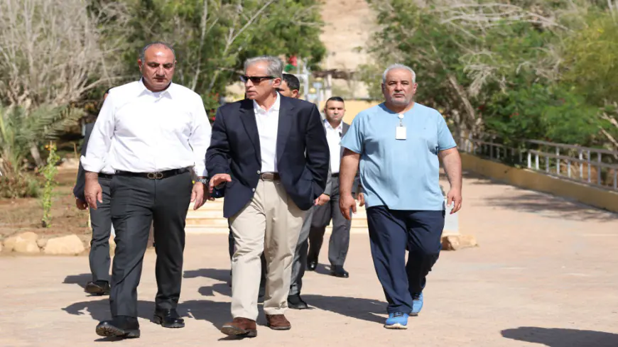 رئيس الوزراء : ضرورة الإسراع في إنجاز مشروع إعادة تأهيل شاطئ عمان السياحي